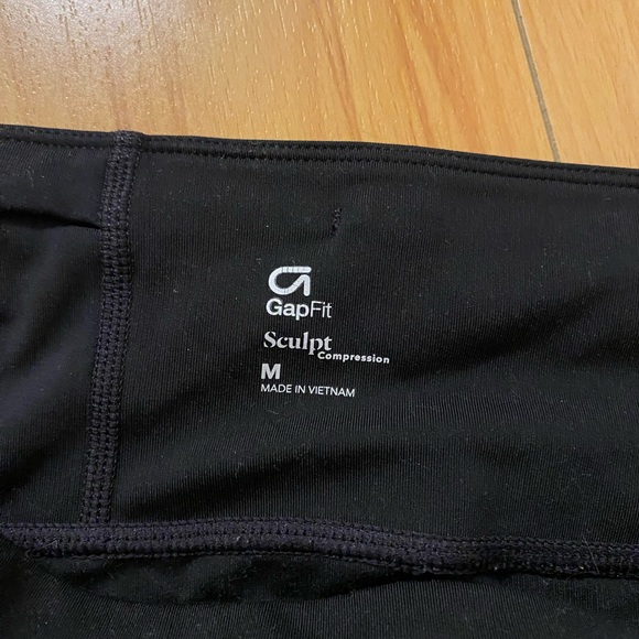 GapFit Sculpt Leggings - Picture 2 of 3